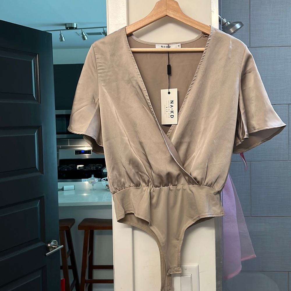 NA-KD Fashion Women’s Gold Bodysuit